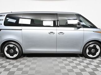 New 2025 Volkswagen ID. Buzz Pro S video 2