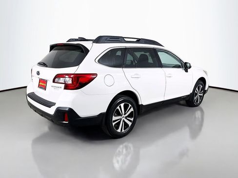 Used 2018 Subaru Outback 2.5i Limited AWD/4WD image 8
