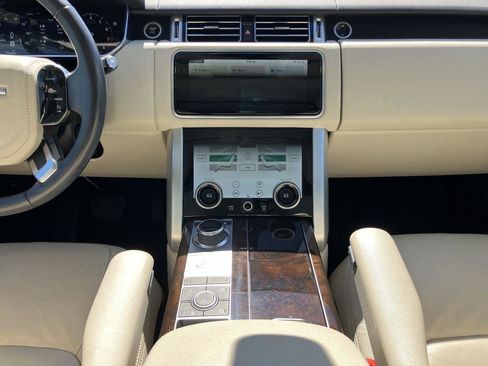 Used 2021 Land Rover Range Rover AWD/4WD image 17