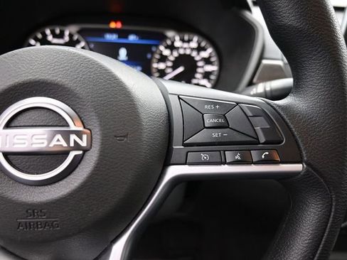 Used 2024 Nissan Altima 2.5 SV image 27