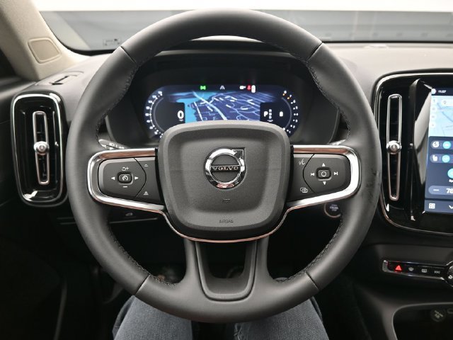 New 2026 Volvo XC40 B5 Plus w/ Protection Package Premier AWD/4WD image 23