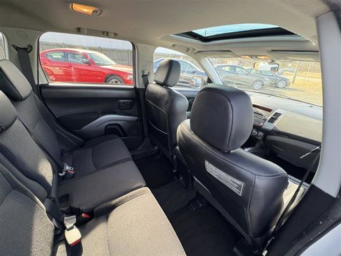 Used 2008 Mitsubishi Outlander SE image 15