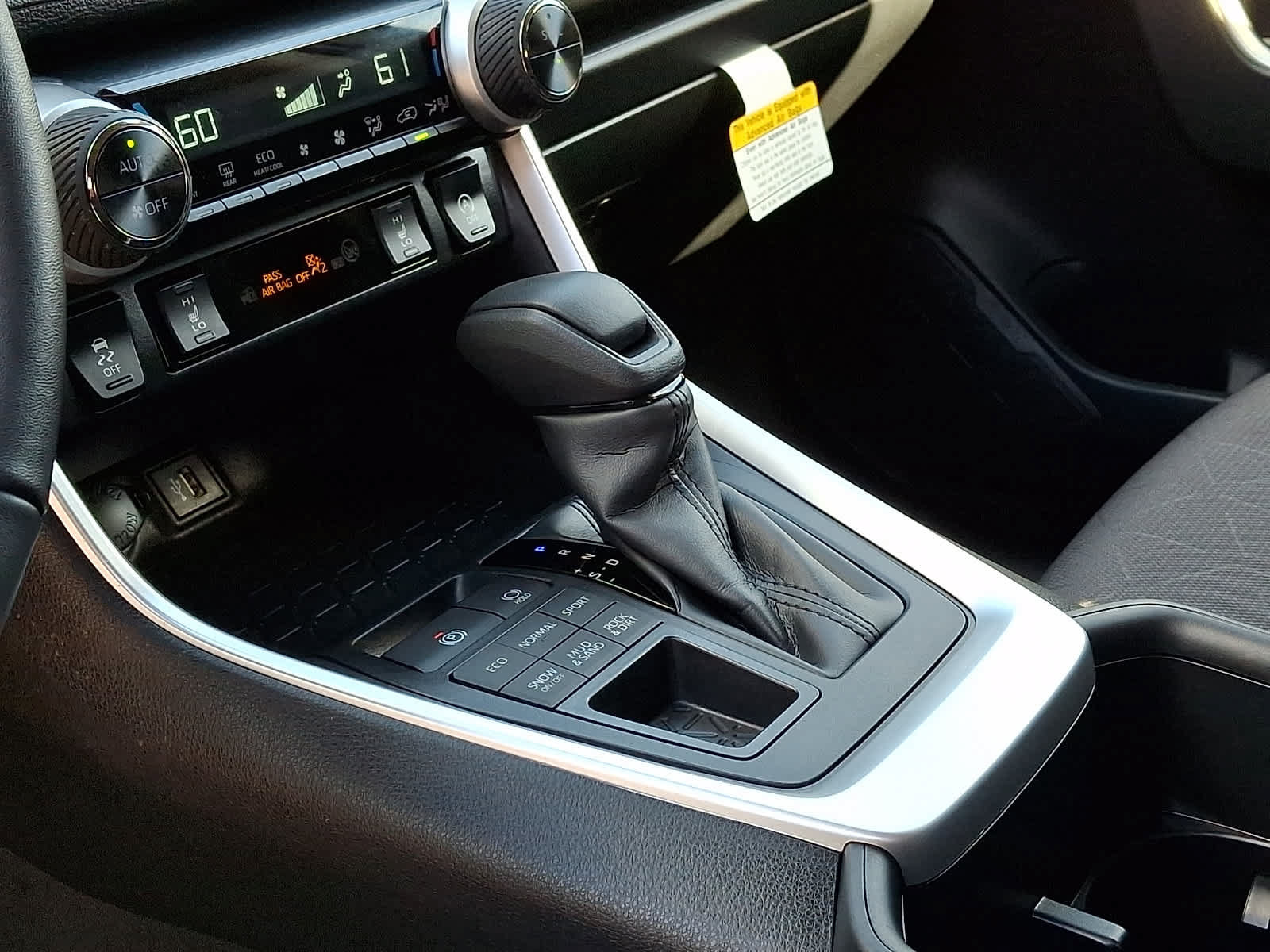 Certified 2025 Toyota RAV4 XLE w/ Weather Package AWD/4WD image 18