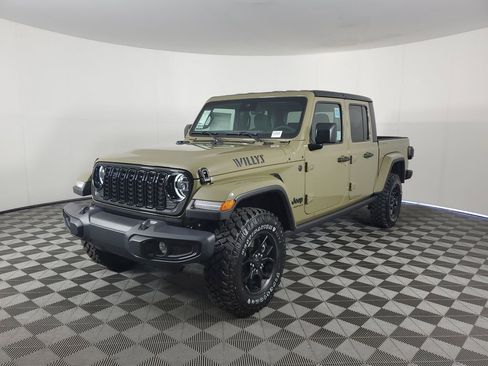 New 2025 Jeep Gladiator Willys image 8