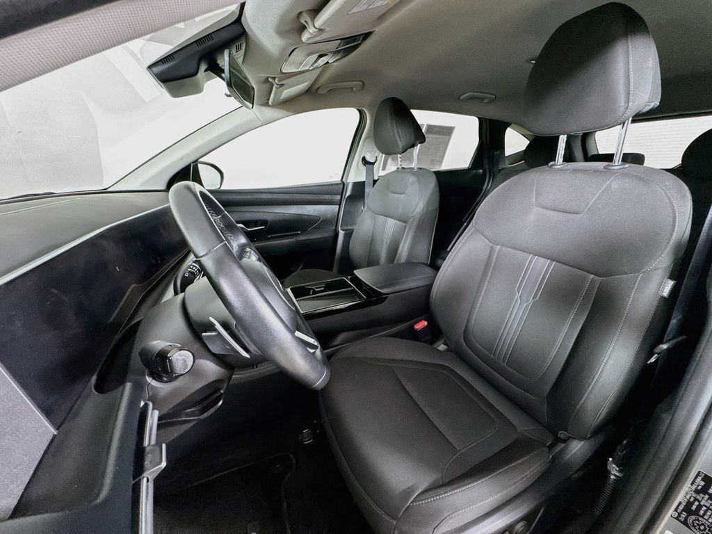 Used 2025 Hyundai Tucson SEL AWD/4WD image 2