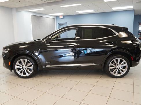 Used 2023 Buick Envision Avenir AWD/4WD image 2