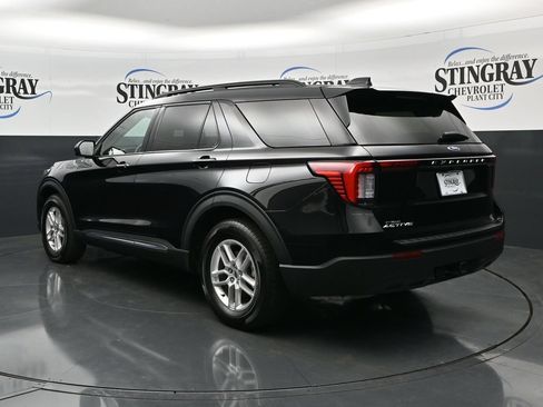 Used 2025 Ford Explorer Active RWD image 5