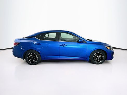 Used 2024 Nissan Sentra SV FWD image 10