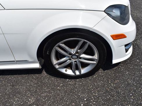 Used 2014 Mercedes-Benz C 300 4MATIC Sedan image 27
