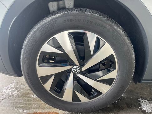 Used 2023 Volkswagen ID.4 Pro image 28