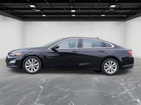 Used 2019 Chevrolet Malibu LT FWD image 2