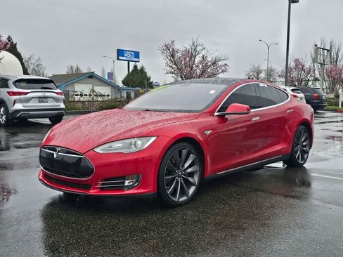 Used 2013 Tesla Model S Performance image 3