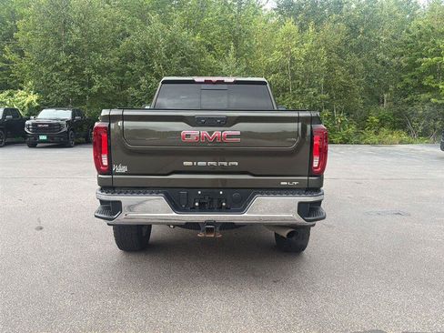 Certified 2022 GMC Sierra 2500 SLT w/ SLT Convenience Package AWD/4WD image 4