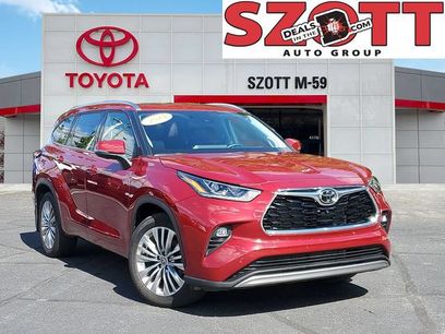 Used 2024 Toyota Highlander Platinum