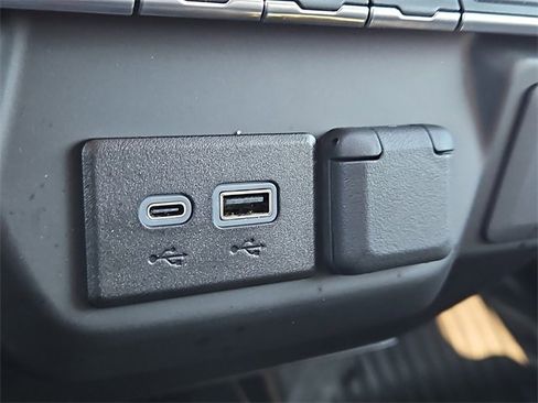 Certified 2024 GMC Sierra 1500 Pro w/ Pro Value Package image 21