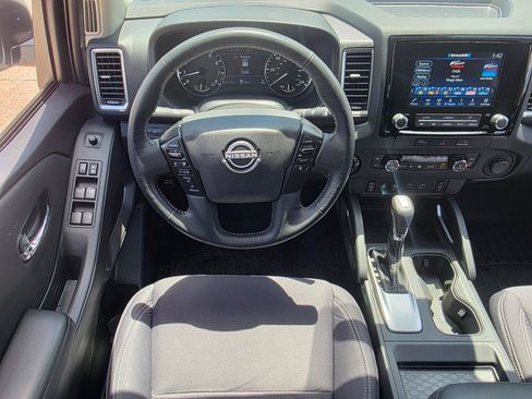 Used 2023 Nissan Frontier SV w/ SV Convenience Package AWD/4WD image 13