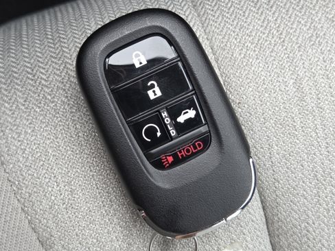 Certified 2025 Honda Accord LX image 33