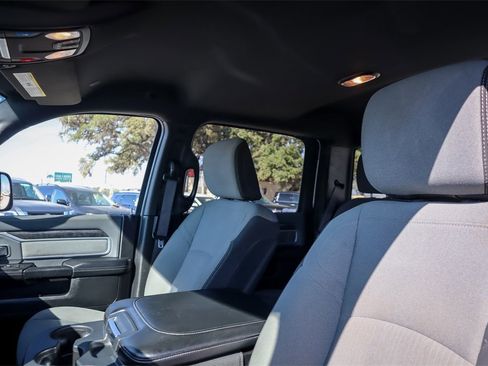 Used 2022 RAM 3500 Big Horn image 10