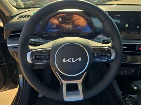 New 2026 Kia K5 EX FWD image 32