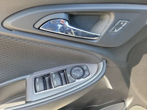 Used 2022 Chevrolet Malibu LS FWD image 19