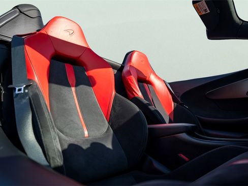 Used 2018 McLaren 570S Spider image 61