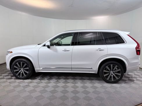 Used 2023 Volvo XC90 B6 Plus AWD/4WD image 3
