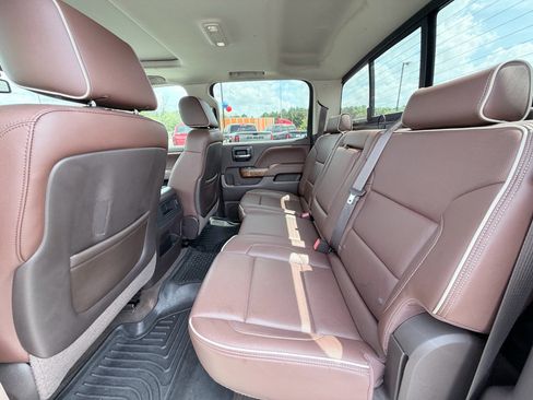 Used 2015 Chevrolet Silverado 1500 High Country w/ High Country Premium Package image 28