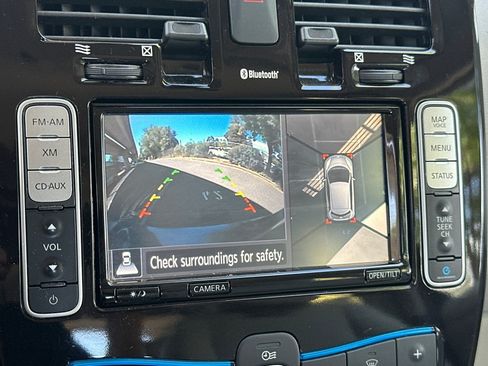 Used 2013 Nissan Leaf SV w/ LED & Quick Charge Pkg FWD image 19
