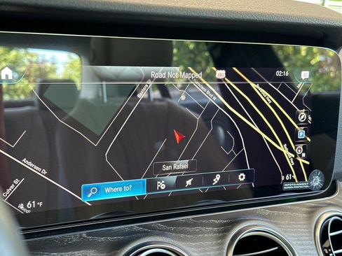 Used 2023 Mercedes-Benz E 350 Sedan image 17