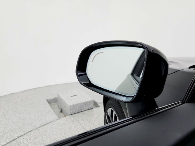 New 2026 Volvo XC60 B5 Plus w/ Protection Package Premier AWD/4WD image 19