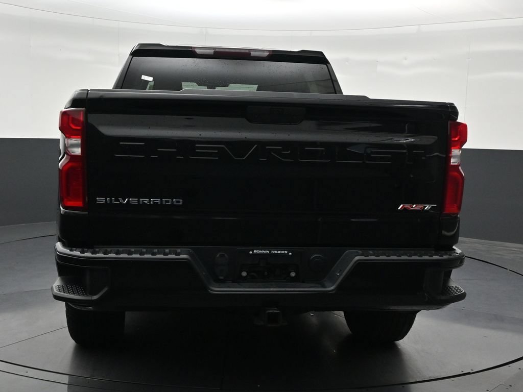 Used 2022 Chevrolet Silverado 1500 RST RWD image 4