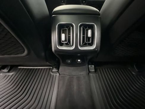 Used 2023 Kia Sorento S w/ Panoramic Sunroof Package image 22