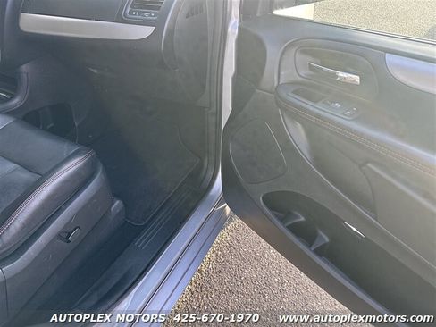 Used 2019 Dodge Grand Caravan GT image 9