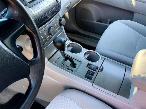 Used 2010 Toyota Highlander 2WD w/ Extra Value Pkg 2 image 14