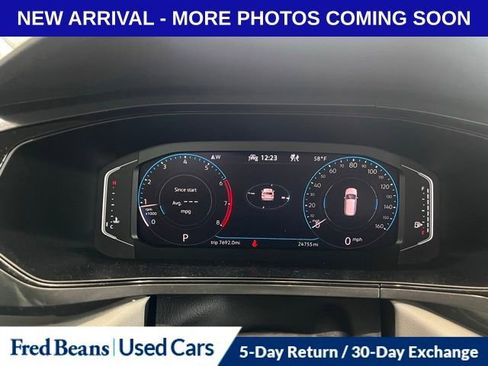 Used 2022 Volkswagen Taos SEL AWD/4WD image 9