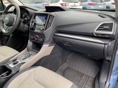 Used 2022 Subaru Forester Premium image 38