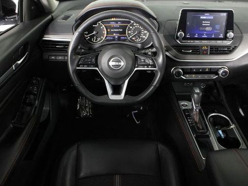 Certified 2023 Nissan Altima 2.5 SR FWD image 7