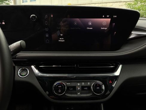 Used 2025 Buick Envista Sport Touring FWD image 25