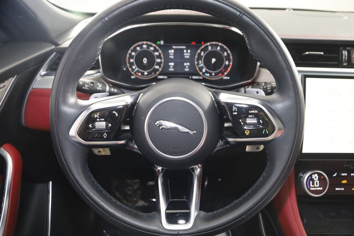 Used 2024 Jaguar F-PACE R-Dynamic S AWD/4WD image 36