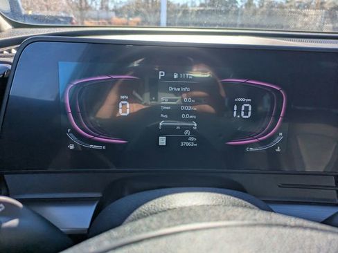 Used 2024 Kia Sportage EX image 28