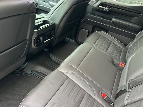 Used 2025 GMC Sierra 1500 AT4X image 15