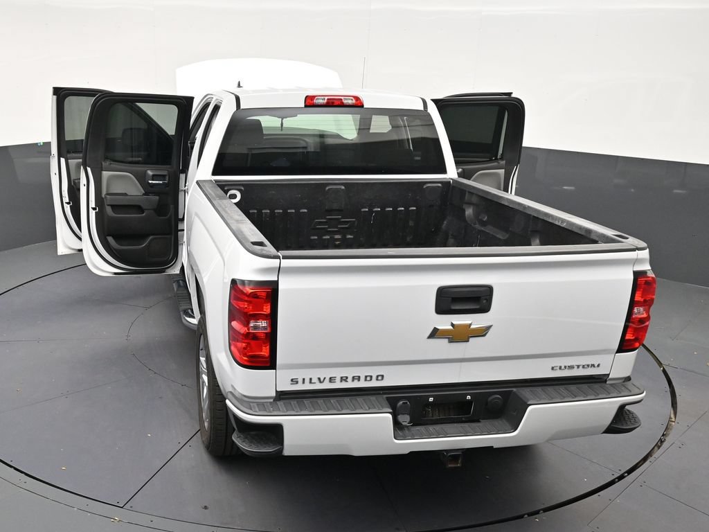 Used 2018 Chevrolet Silverado 1500 Custom w/ Custom Value Package RWD image 31