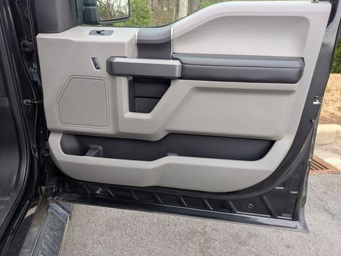 Used 2015 Ford F150 XLT w/ Equipment Group 301A Mid image 35