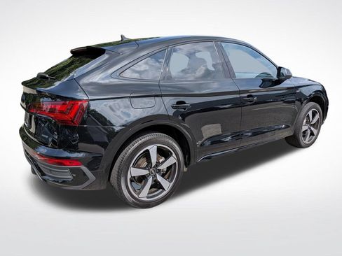 Used 2023 Audi Q5 2.0T Premium Plus w/ Premium Plus Package AWD/4WD image 3