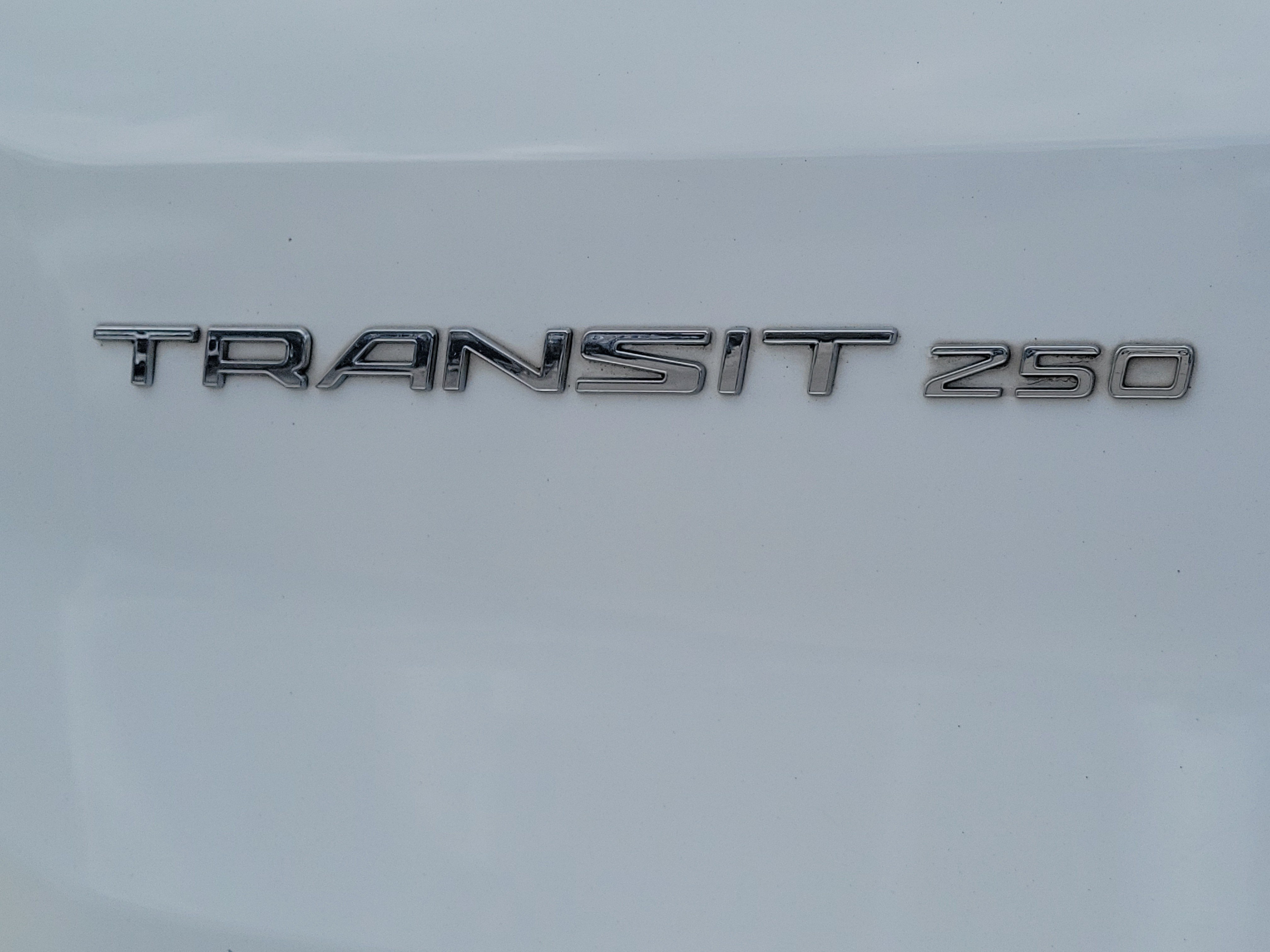 Used 2019 Ford Transit 250 148 Medium Roof w/ Interior Upgrade Package RWD image 11