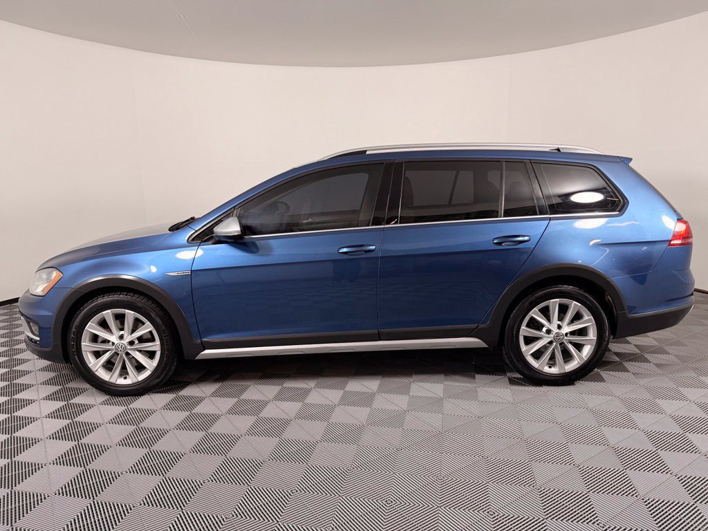 Used 2017 Volkswagen Golf Alltrack S AWD/4WD image 12