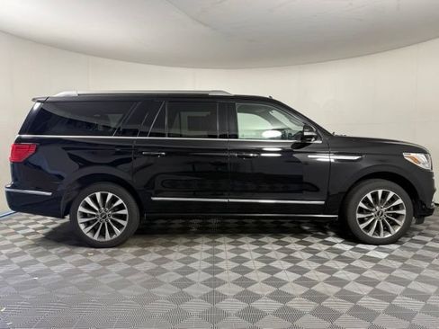 Used 2020 Lincoln Navigator L Reserve w/ Luxury Package AWD/4WD image 9