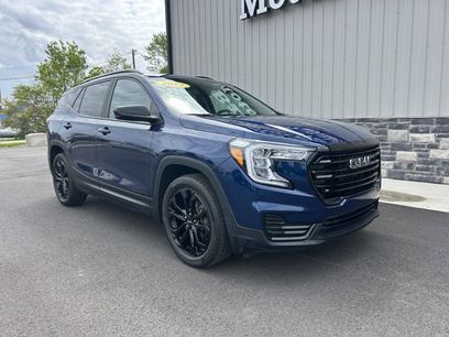 Used 2022 GMC Terrain SLE w/ Driver Convenience Package