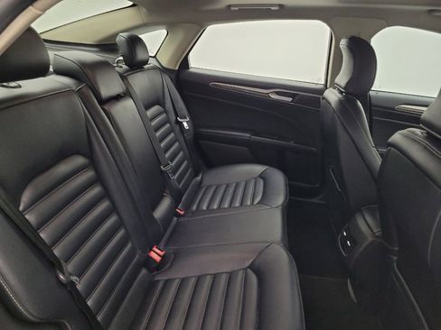 Used 2019 Ford Fusion SEL FWD image 19