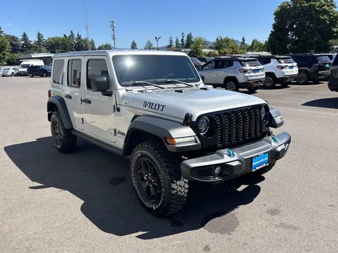 Certified 2023 Jeep Wrangler Unlimited AWD/4WD image 7